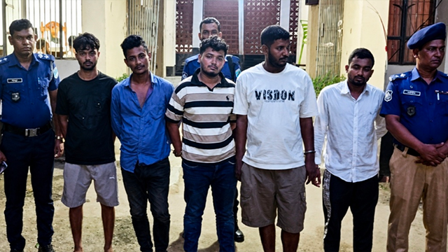 পলাশে ছাত্রদল নেতা হত্যা: প্রধান আসামীসহ আটক ৫