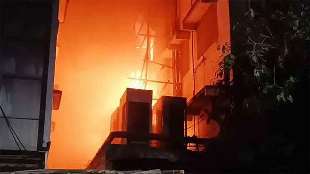 কলকাতায় হোটেলে অগ্নিকাণ্ডে ৯ বাংলাদেশির মৃত্যু