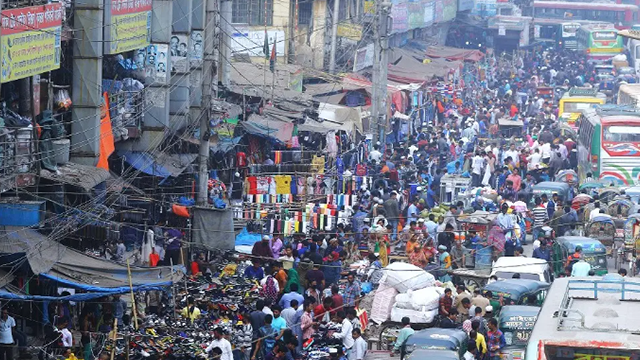 গুলিস্তানে নানা অজুহাতে অতিরিক্ত চাঁদা আদায়, নীরব জিম্মি হাজারো ব্যবসায়ী