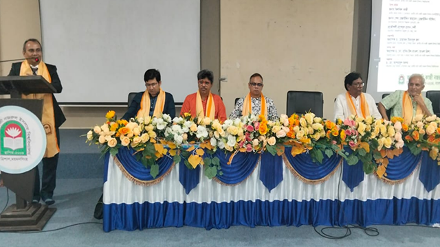 নজরুল বিশ্ববিদ্যালয়ে ১২৭তম নজরুল জয়ন্তী উদ্যাপিত: দুই গুণী ব্যক্তিকে পদক প্রদান