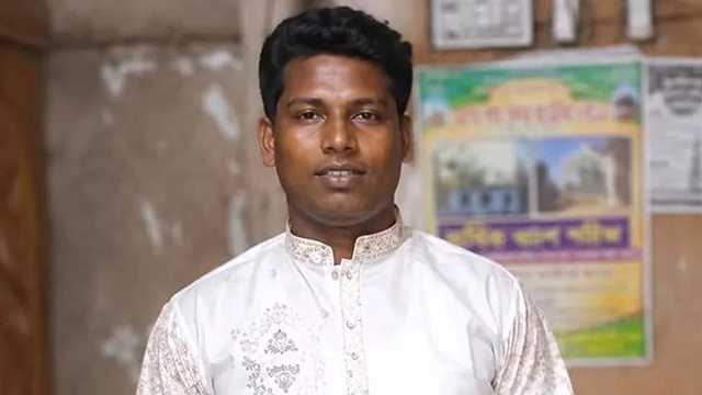 চট্টগ্রামের শীর্ষ সন্ত্রাসী ডেভিড ইমনের সহযোগী গলাকাটা মোবারক গ্রেপ্তার