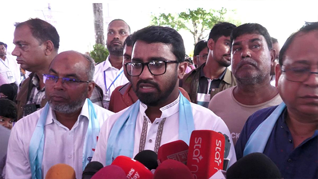 ভারতের সাথে সম্মান ও মর্যাদার ভিত্তিতে বাংলাদেশের সম্পর্ক তৈরি হোক: রাশেদ খাঁন