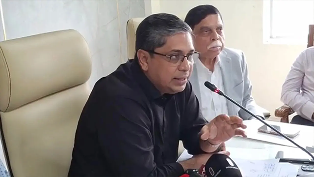 ব্যাটারিচালিত রিকশার রেজিস্ট্রেশনে নতুন শর্ত, চার্জ দিতে হবে সৌর বিদ্যুতে