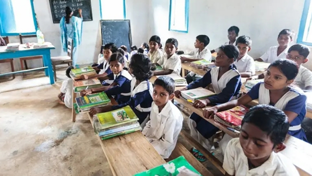 প্রধান শিক্ষক সংকটে ব্যাহত প্রাথমিকের পাঠদান, শূন্য ২৭ হাজার ৭৩৪ পদ