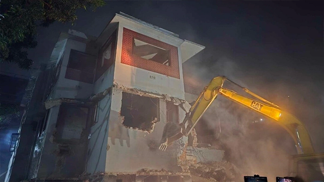 ড. ইউনূস ও এনসিপি নেতাদের নামে মামলার আবেদন