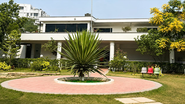 খিলক্ষেতে মাত্র ২০০ টাকায় থাকার সুযোগ, জানেন না অধিকাংশ প্রবাসী