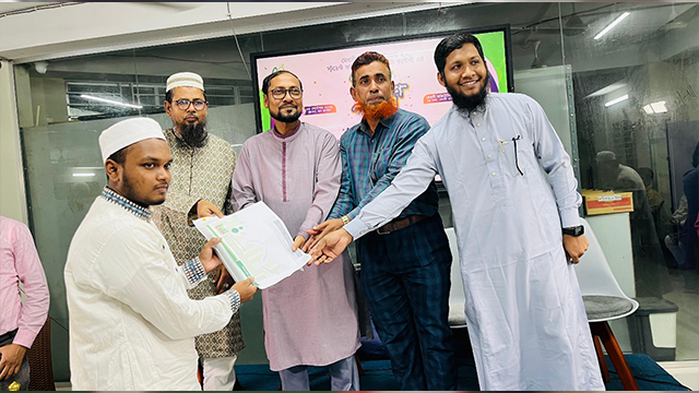 জগন্নাথ বিশ্ববিদ্যালয় উপাচার্যের মেধাবী হল পরিদর্শন ও পুরস্কার বিতরণ