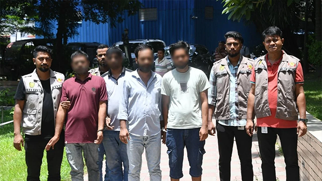 পল্লবীতে মাদকের ১৫ লাখ টাকা ভাগাভাগি নিয়ে গুলি, ল্যাংড়া রুবেলসহ গ্রেপ্তার ৫