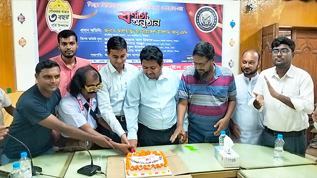 সিংড়ায় বর্ণাঢ্য আয়োজনে এসডিও প্রেস ক্লাবের ৩য় প্রতিষ্ঠাবার্ষিকী উদযাপিত