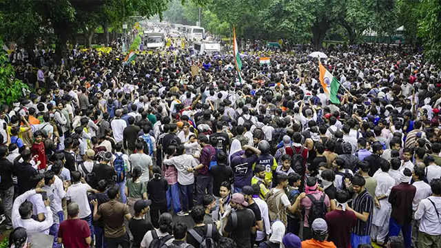 শিক্ষার্থী বিক্ষোভে উত্তাল দিল্লি, মোদি সরকারের বিরুদ্ধে আন্দোলন নতুন মোড়ে
