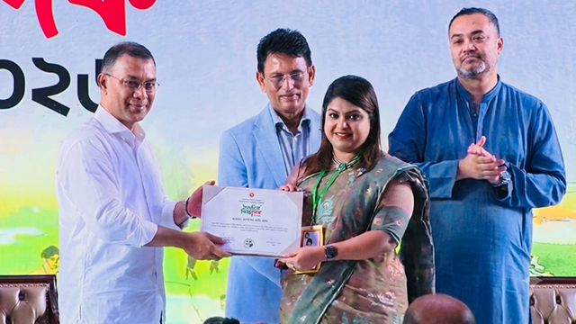 জাতীয় প্রাথমিক শিক্ষা পদক: দেশসেরা ইউএনও ফারজানা রহমান