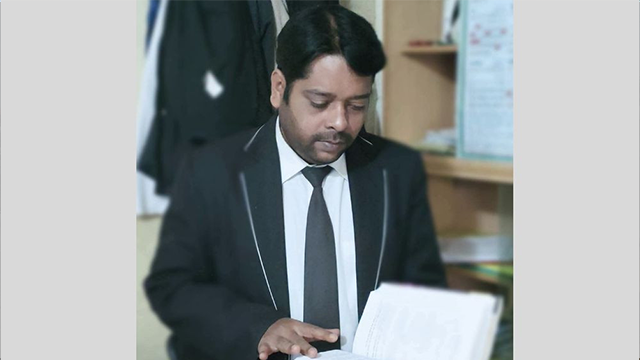 বাগেরহাটে আইনজীবীকে কুপিয়ে হত্যা