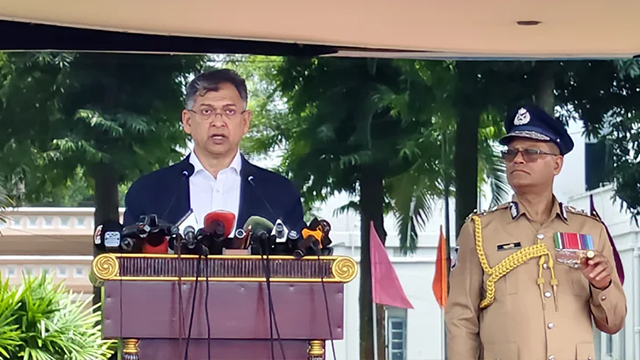 পুলিশ কোনো বিশেষ দলের লাঠিয়াল বাহিনী নয়: স্বরাষ্ট্রমন্ত্রী