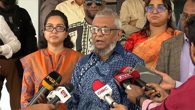 বাংলাদেশিদের জন্য মালয়েশিয়ার শ্রমবাজার খুলে গেছে: প্রবাসী কল্যাণমন্ত্রী