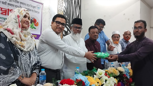 মনিরামপুরে কৃষি প্রণোদনা কর্মসূচি, ২,২০০ কৃষক পেলেন বিনামূল্যে বীজ-সার