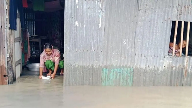 টানা বৃষ্টিতে পানিবন্দি ভোলার কয়েক হাজার মানুষ