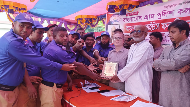 দৌলতপুরে রাইটস ফর পিপল চেয়ারম্যানকে সংবর্ধনা প্রদান