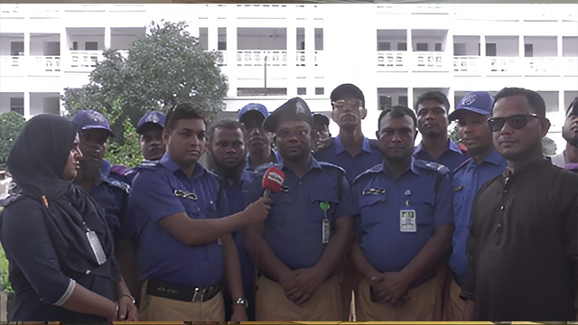 গ্রাম পুলিশের ১৯তম ও ২০তম গ্রেড বাস্তবায়নের দাবি, আপিল বিভাগে মামলার দ্রুত নিষ্পত্তির আহ্বান