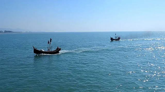 বঙ্গোপসাগরের মিয়ানমার উপকূলে ২ নৌকাডুবি: ৫৩০ রোহিঙ্গা নিহতের শঙ্কা