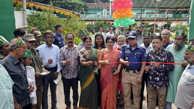 সাতক্ষীরায় ১০ দিনব্যাপী বৃক্ষ মেলার উদ্বোধন