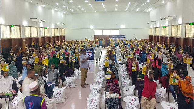গঙ্গাচড়ায় অতি দরিদ্র পরিবারের পাশে জাকাত ফাউন্ডেশন, খাদ্য সহায়তা বিতরণ
